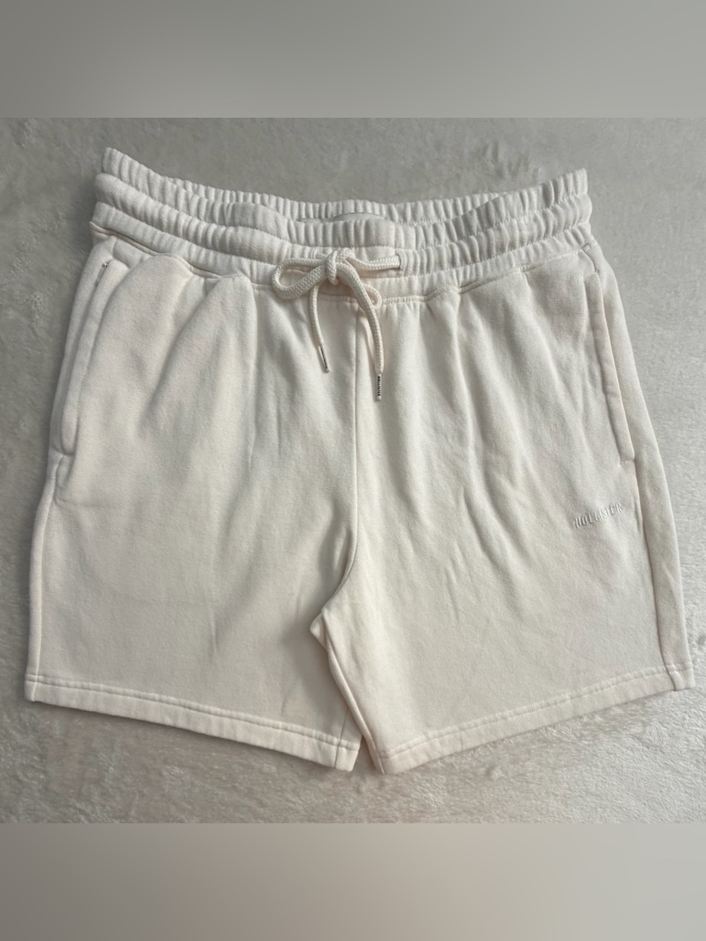 Hollister NWOT Light Cream Drawstring Athletic Shorts
